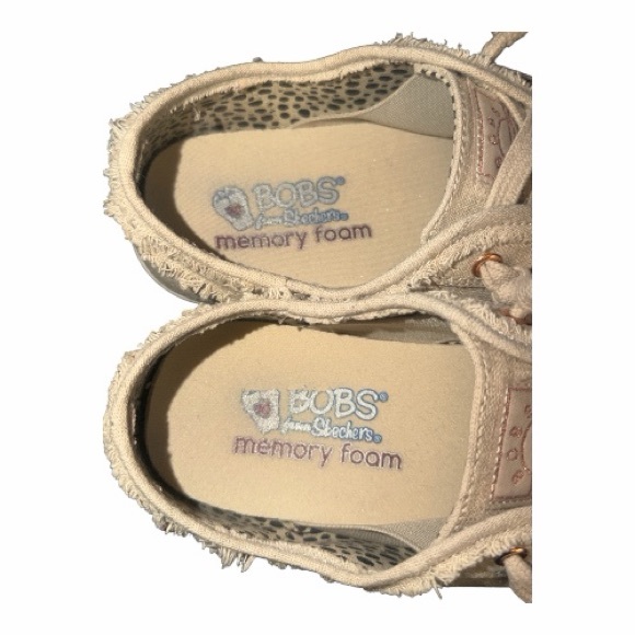 BOBS from Skechers Tan Slip-On Women’s Shoes Size 8 - Picture 6 of 7
